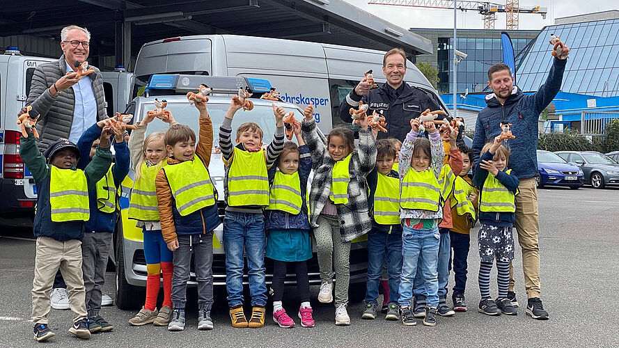 Mehr Sicherheit für Vorschulkinder: 5000 Verkehrsfüchse für die Hamburger Polizei (Foto: Polizei Hamburg)