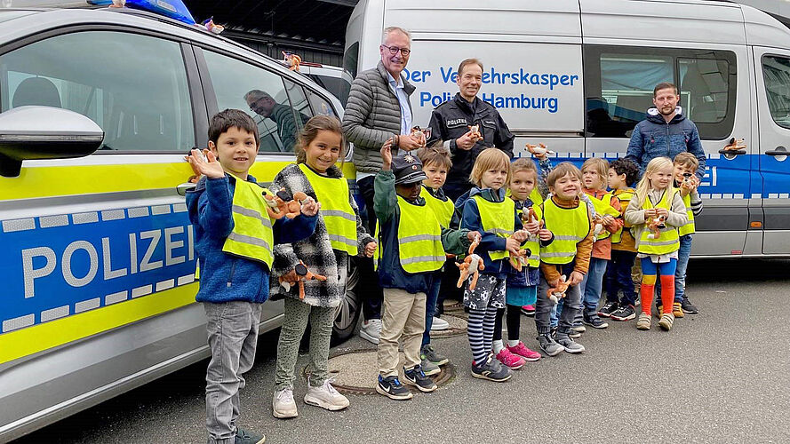 Mehr Sicherheit für Vorschulkinder: 5000 Verkehrsfüchse für die Hamburger Polizei (Foto: Polizei Hamburg)